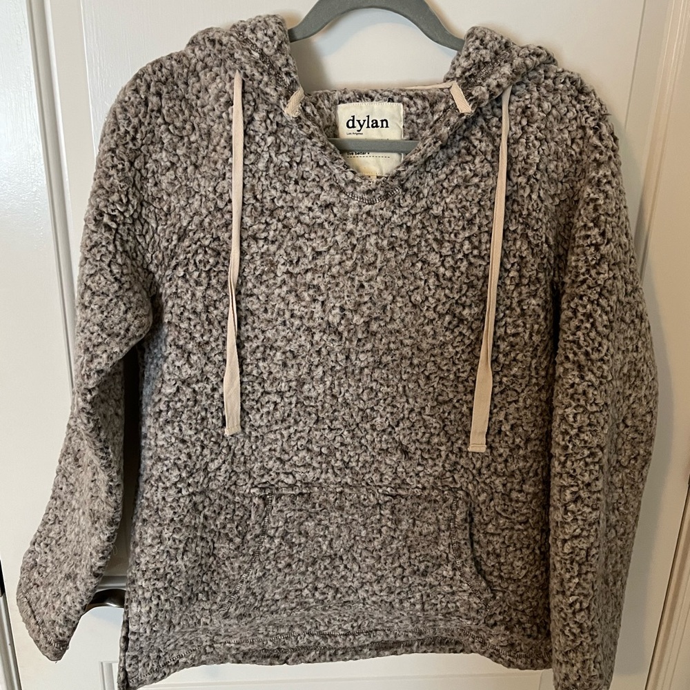 Dylan pullover hoodie